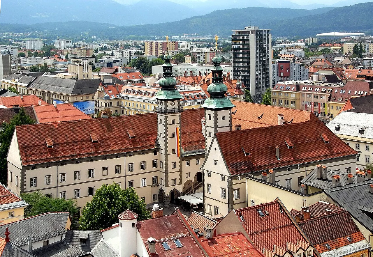 Landhaus und Dächer der Klagenfurter Altstadt